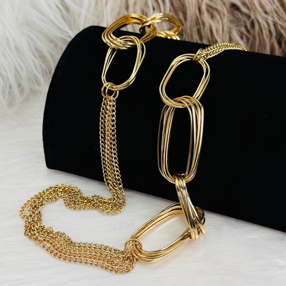 Long chunky chain, goldtone, costume layering necklace - Picture 9 of 11